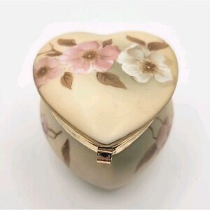 VTG Hummelwerk Victorian Garden Heart Shaped Dogwood Floral Hinged Trinket Box